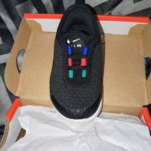 Nike Air Max Motion 2